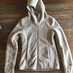 Bench fleece jacket size small